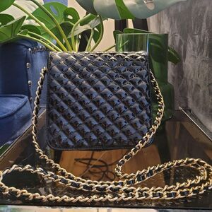 Unbranded Women's Black and Gold Bag